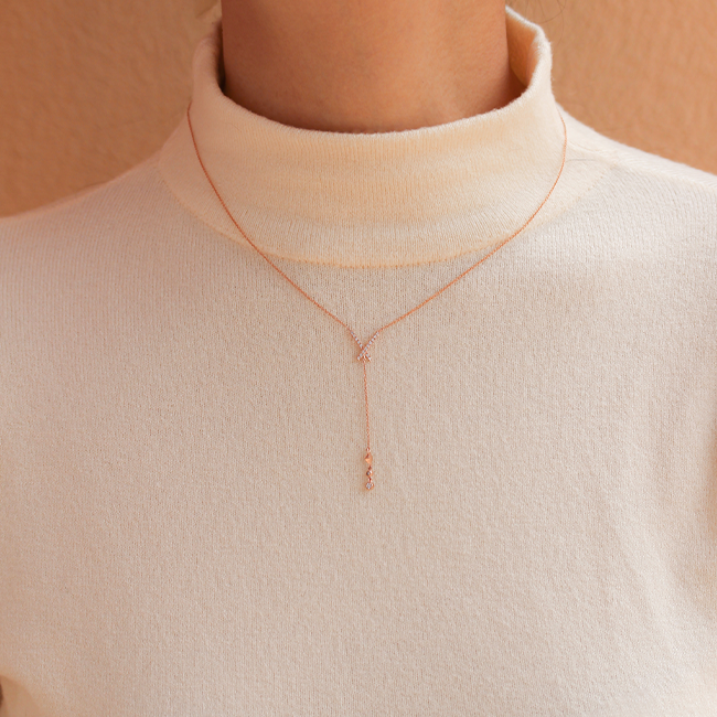 Y drop diamond necklace